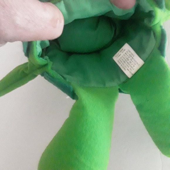 Green Giant Brand Brussel Sprout Hand Pupper - Picture 3 of 5